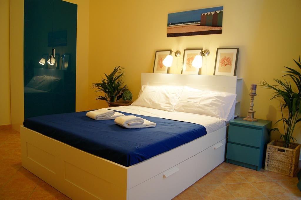Ferienwohnung La Fabbrica Del Vicere Palermo Zimmer foto